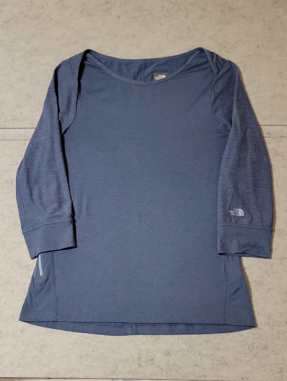 The North Face FlashDry 3/4 Sleeve Top Blue Heathered Athletic Small Zip Pocket